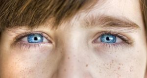 Учени разкриха: Всички хора със сини очи са далечни роднини! Ето защо: