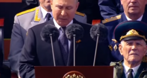 Това видео на Путин от парада на 9 май смути мрежата: Монтаж или поредната измама?
